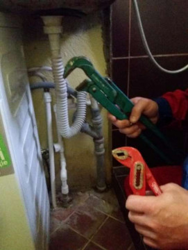 Instalator sanitar